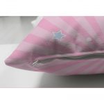 - Suet-K-4446p-2 - Realhomes Realhomes Çift Taraflı Özel Tasarımlı Dijital Baskılı Çocuk Odası Süet Yastık Kırlent Kılıfı Realhomes