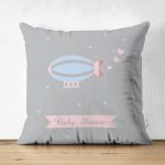 - Suet-K-4449 - Realhomes Çift Taraflı Gri Zeminde Balon Tasarımlı Bebek Odası Süet Yastık Kırlent Kılıfı Realhomes