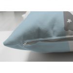 Çift Taraflı Mavi Zeminde Ayıcık Tasarımlı Bebek Odası Süet Yastık Kırlent Kılıfı Realhomes