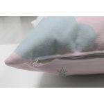 - Suet-K-4489-2 - Realhomes Realhomes Çift Taraflı Özel Tasarımlı Dijital Baskılı Çocuk Odası Süet Yastık Kırlent Kılıfı Realhomes