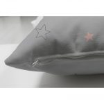 - Suet-K-4497-2 - Realhomes Realhomes Çift Taraflı Özel Tasarımlı Dijital Baskılı Çocuk Odası Süet Yastık Kırlent Kılıfı Realhomes