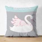 - Suet-K-4567 - Realhomes  Realhomes Çift Taraflı Özel Tasarımlı Dijital Baskılı Çocuk Odası Süet Yastık Kırlent Kılıfı Realhomes