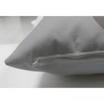 - Suet-K-4588-2 - Realhomes Çift Taraflı Gri Zeminde Akvaryum Temalı Çocuk Odası Süet Yastık Kırlent Kılıfı Realhomes