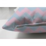 - Suet-K-4592p-2 - Realhomes Çift Taraflı Mavi Pembe Zigzaglı I Love Animal Desenli Çocuk Odası Süet Yastık Kırlent Kılıfı Realhomes