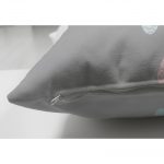 - Suet-K-4667-2 - Realhomes Realhomes Çift Taraflı Özel Tasarımlı Dijital Baskılı Çocuk Odası Süet Yastık Kırlent Kılıfı Realhomes