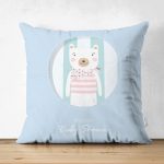 - Suet-K-4806 - Realhomes  Çift Taraflı Welcome Baby Shower Temalı Sevimli Ayıcık Çocuk Odası Süet Yastık Kırlent Kılıfı Realhomes