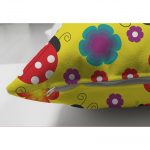 - Suet-K-4835-2 - Realhomes Realhomes Çift Taraflı Sarı Zeminde Uğurböceği Dijital Baskılı Modern Süet Yastık Kılıfı Realhomes