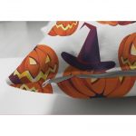 - Suet-K-4905-2 - Realhomes  Realhomes Çift Taraflı Beyaz Zeminde Balkabağı Dijital Baskılı Modern Süet Kırlent Kılıfı Realhomes