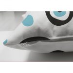 - Suet-K-4927-2 - Realhomes Realhomes Çift Taraflı Nazar Boncuklu Dijital Baskılı Modern Süet Yastık Kılıfı Realhomes