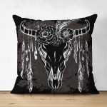 - Suet-K-5005 - Realhomes Realhomes Cow Head Çift Taraflı Özel Tasarım Dijital Baskılı Süet Kırlent Kılıfı Realhomes