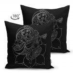 - Suet-K-5027-1 - Realhomes Realhomes Çift Taraflı Dijital Baskılı Özel Tasarım Dekoratif Modern Süet Kırlent Kılıfı Realhomes