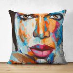 - Suet-K-5088 - Realhomes Sulu Boyalı Kadın Yüzlü Çift Taraflı Dekoratif Modern Süet Kırlent Kılıfı Realhomes