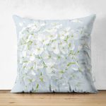 - Suet-K-5113 - Realhomes Mavi Zeminde Beyaz Ortanca Çiçeği Çift Taraflı Dijital Baskılı Süet Kırlent Kılıfı Realhomes