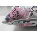 Sulu Boya Yaprak Motifli Çift Taraflı Dekoratif Dijital Baskılı Süet Kırlent Kılıfı Realhomes