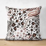 - Suet-K-5283 - Realhomes  Leopar Çift Taraflı Dijital Baskılı İkat Desenli Modern Süet Kırlent Kılıfı Realhomes