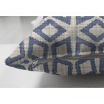 - Suet-K-5413-2 - Realhomes Çift Taraflı Kot Gri Zemin Üzerinde Geometrik Çizimler Özel Tasarım Süet Kırlent Kılıfı Realhomes