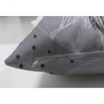 Çift Taraflı Gri Zeminde Yıldız Motifli Geometrik Geyik Dijital Baskılı Süet Kırlent Kılıfı Realhomes