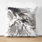 Çift Taraflı Beyaz Zemin Üzerinde Kartal JK Motifli Süet Kırlent Kılıfı Realhomes