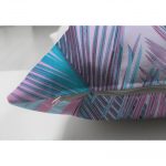 - Suet-K-5516-2 - Realhomes Çift Taraflı Toz Mavisi Zeminli Tropik Yapraklı Özel Tasarım Dijital Baskılı Süet Kırlent Kılıfı Realhomes