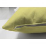 Sarı Zeminde Kirpik Motifli Dekoratif Çift Taraflı Süet Kırlent Kılıfı Realhomes