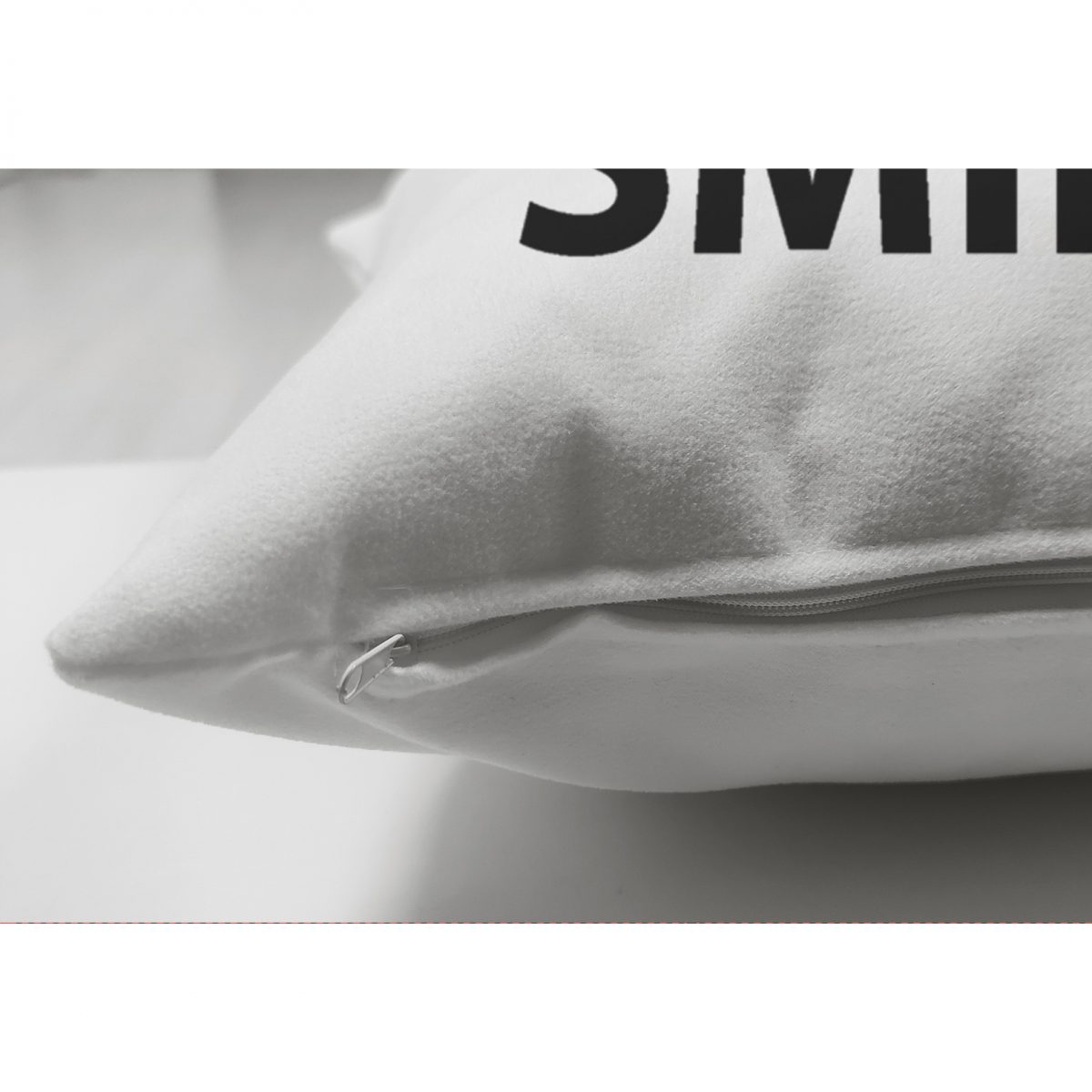SmileDog Motifli Dijital Baskılı Modern Çift Taraflı Süet Yastık Kırlent Kılıfı Realhomes
