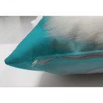 - Suet-K-5678-2 - Realhomes  Mavi Zeminde Beyaz Kedi Desenli Modern Çift Taraflı Süet Yastık Kırlent Kılıfı Realhomes