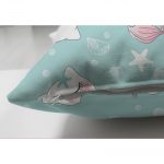 - Suet-K-5702-2 - Realhomes Çift Taraflı Deniz Kızı Kuyruklu Kedicikler Dijital Baskılı Modern Süet Yastık Kırlent Kılıfı Realhomes