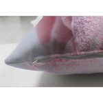 Çift Taraflı Havluyla Sarılmış Kedicik Desenli Modern Süet Yastık Kırlent Kılıfı Realhomes