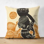 - Suet-K-5812 - Realhomes Çift Taraflı Başında Vazo Taşıyan Etnik Afrika Desenli Modern Süet Kırlent Kılıfı Realhomes