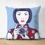 - Suet-K-5854 - Realhomes Çift Taraflı Fotoğraf Çeken Japon Kız Motifli Süet Kırlent Kılıfı Realhomes