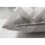 - Suet-K-789-2 - Realhomes Çift Taraflı Vizon Zigzag Desenli Dekoratif Süet Yastık Kırlent Kılıfı Realhomes