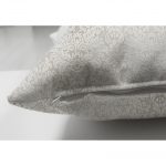 Çift Taraflı Krem Renkli Damask Motifleri Tasarımlı Süet Yastık Kırlent Kılıfı Realhomes