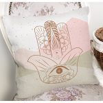 - 7046 - Realhomes Fatma Ana Eli Motifli Dijital Baskılı Modern Yastık Kırlent Kılıfı Realhomes