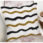 - 7153 - Realhomes Beyaz Zemin Üzerinde Gold Ve Siyah Renkli Çizgiler Modern Yastık Kırlent Kılıfı Realhomes
