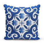 - 7212 - Realhomes Mavi Zemin Üzerinde Çini Desenli Dijital Baskılı Modern Yastık Kırlent Kılıfı Realhomes
