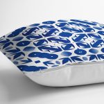 - 7213 - Realhomes Beyaz Zemin Üzerinde Çini Desenli Dijital Baskılı Modern Yastık Kırlent Kılıfı Realhomes