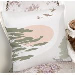 - 7339 - Realhomes Beyaz Zeminde Orman Desenli Dijital Baskılı Modern Yastık Kırlent Kılıfı Realhomes