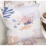 Beyaz Zemin Üzerinde Onedraw Çizimli Bayan Silüeti Modern Yastık Kırlent Kılıfı Realhomes