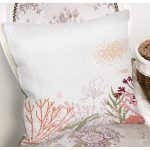 - 7374 - Realhomes Beyaz Zemin Üzerinde Onedraw Çizimli Yaprak Motifli Yastık Kırlent Kılıfı Realhomes