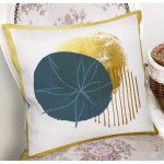 Beyaz Zeminde Gold Cerceve Icınde Oval Desenli Modern Yastık Kırlent Kılıfı Realhomes