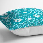 - 7612 - Realhomes Rengarenk Zemin Üzerinde Beyaz Rengarenk Çiçek Desenli Modern Yastık Kırlent Kılıfı Realhomes