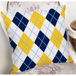 Beyaz Zemin Üzerinde Baklava Desenli Dijital Baskılı Modern Yastık Kırlent Kılıfı Realhomes