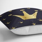 Siyaz Zemin Üzerinde Gold Detaylı Taç Desenli Dijital Baskılı Modern Yastık Kılıfı Realhomes