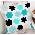 - 7761 - Realhomes  Beyaz Zemin Üzerinde Renkli Desenli Dijital Baskılı Modern Yastık Kırlent Kılıfı Realhomes