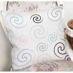 Beyaz Zemin Üzerinde Renkli Desenli Dijital Baskılı Modern Yastık Kırlent Kılıfı Realhomes