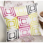 Beyaz Zemin Üzerinde Renkli Geometrik Desenli Dijital Baskılı Modern Yastık Kılıfı Realhomes