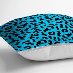 - 7844 - Realhomes  Renkli Zemin Üzerinde Modern Puantiye Desenli Dijital Baskılı Modern Yastık Kılıfı Realhomes