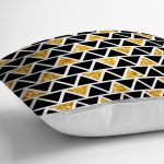 Siyah Zemin Üzerinde Gold Detaylı Geometrik Desenli Yastık Kırlent Kılıfı Realhomes