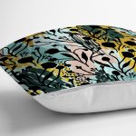 - 7888 - Realhomes  Beyaz Zemin Üzerinde Pastel Rengarenk Çiçek Desenli Modern Yastık Kırlent Kılıfı Realhomes