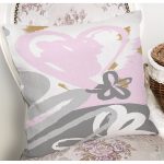 Renkli Zemin Üzerinde Soyut Çizimli Kalp Desenli Modern Yastık Kırlent Kılıfı Realhomes